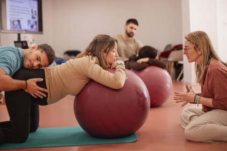 "Prepararse para el nacimiento no es solo aprender… es conectar, sentir, confiar. 💫 Vive una experiencia única en pareja, con apoyo profesional, práctica real y mucha emoción. Tu parto empieza aquí."